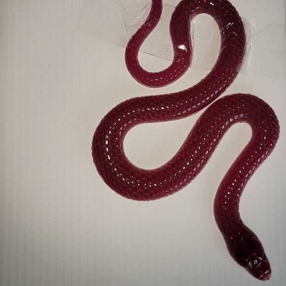 SNAKE winder PINK Resin Figurine NEW collectible animal reptile Campground Garde - Picture 1 of 3